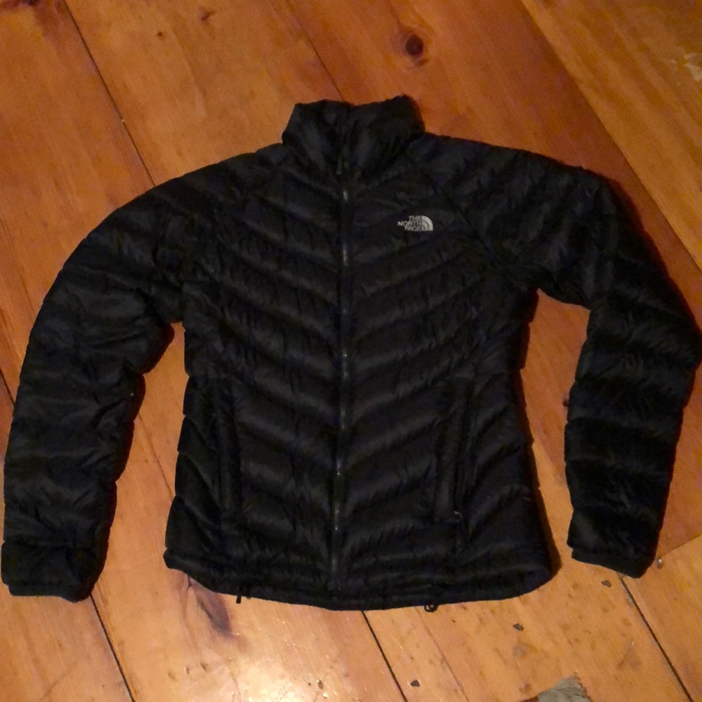 North face Women’s Thermoball Parka. Black. Small